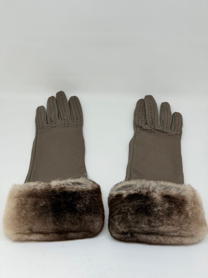CHANEL ファー付きレザー手袋 箱付き