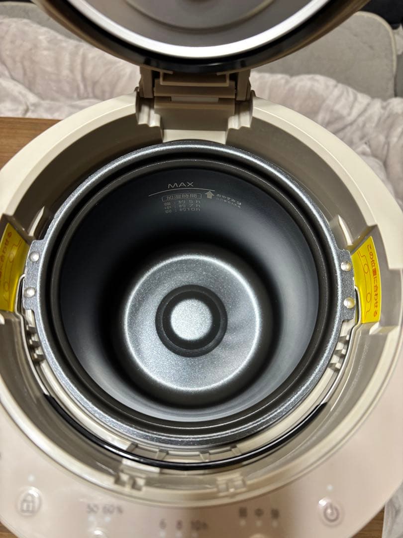 美品‼️IRIS OHYAMA スチーム式加湿器2025年製