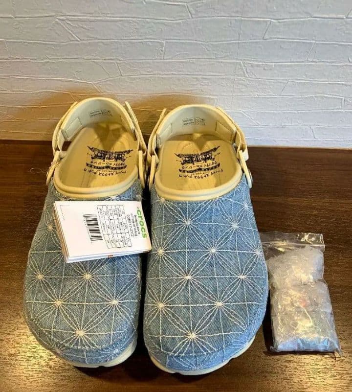 crocs Levi's × Crocs Terrain Clog 26