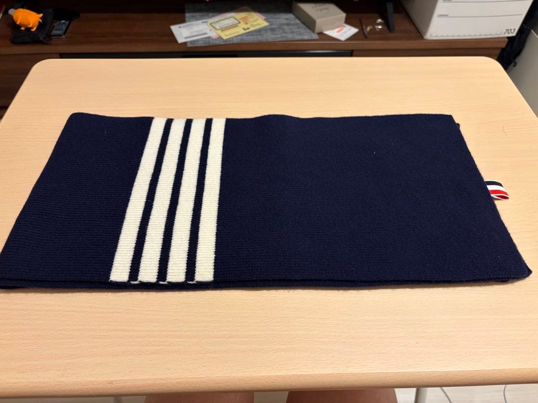 THOM BROWNE ４BAR ブラックマフラー