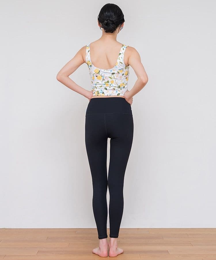 【SUKALA】スクエアショートタンク＆レギンスセットアップ　L 新品未開封