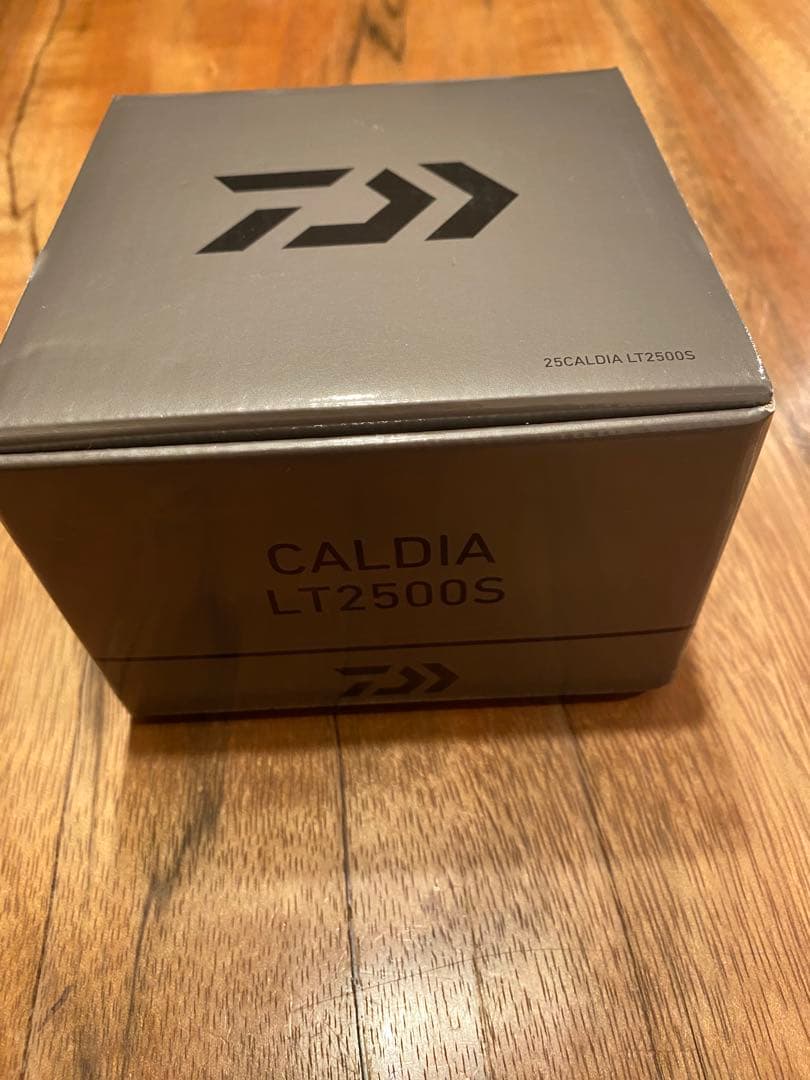 Daiwa 25CALDIA LT2500S スピニングリール