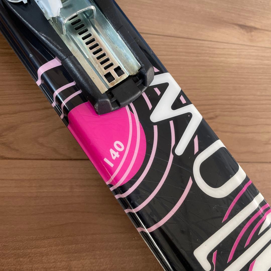 ジュニアスキー4点セット　スキー板　ビンディング　ストック　ブーツ