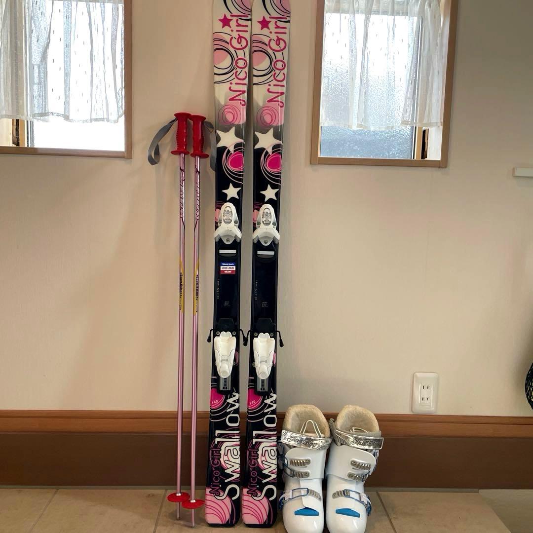 ジュニアスキー4点セット　スキー板　ビンディング　ストック　ブーツ