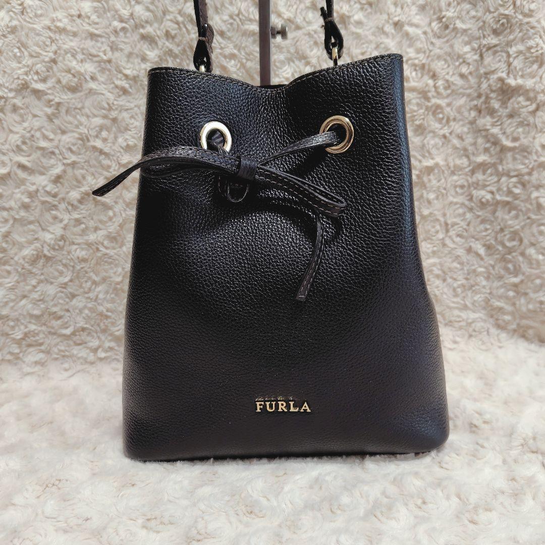 フルラ　コスタンザ　バッグ　ショルダー　ハンド　2way　巾着　黒　ブラック