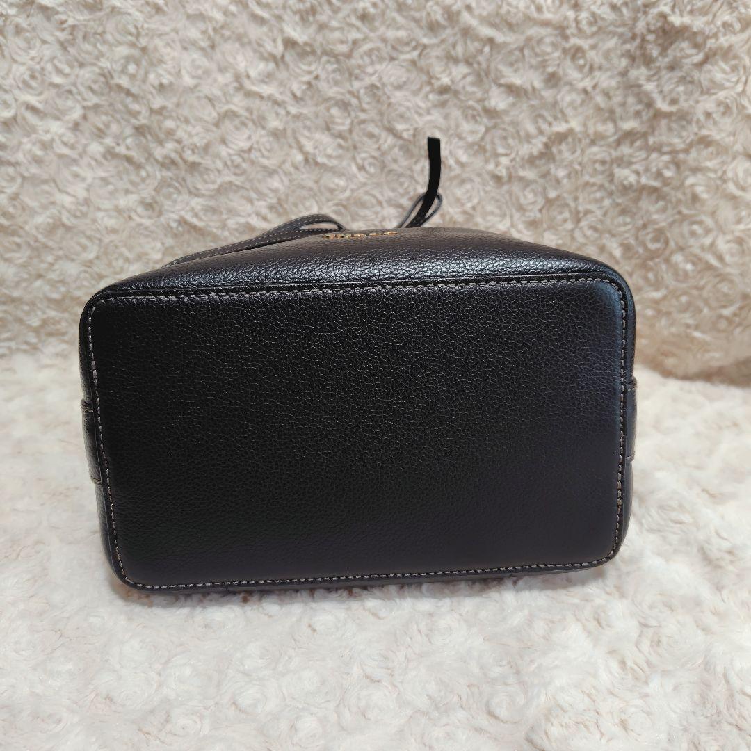 フルラ　コスタンザ　バッグ　ショルダー　ハンド　2way　巾着　黒　ブラック