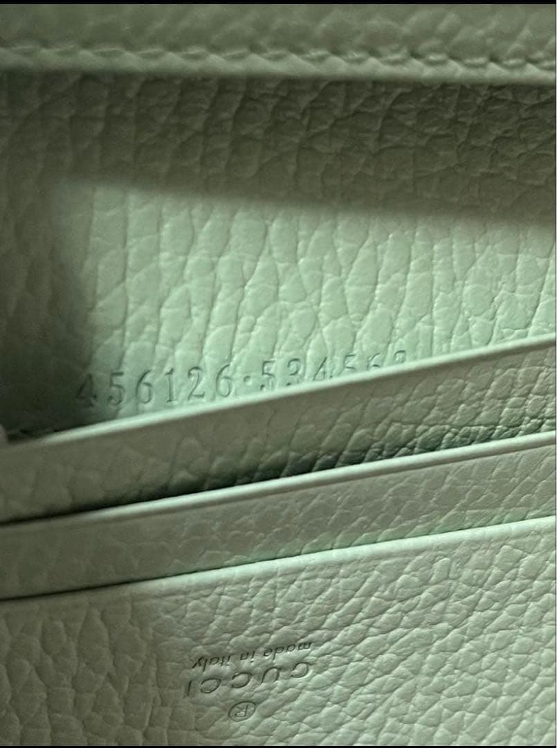 GUCCI GGマーモント 二つ折り財布