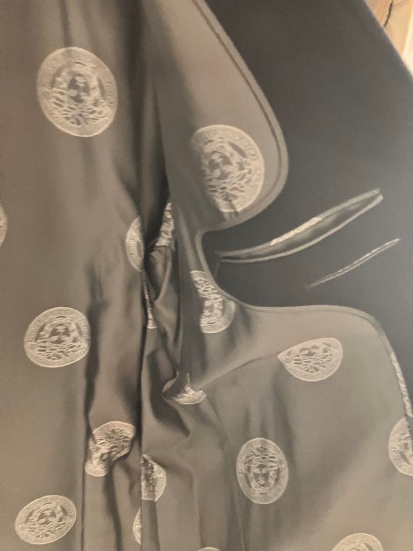 GIANNI VERSACE 黒ロングコート