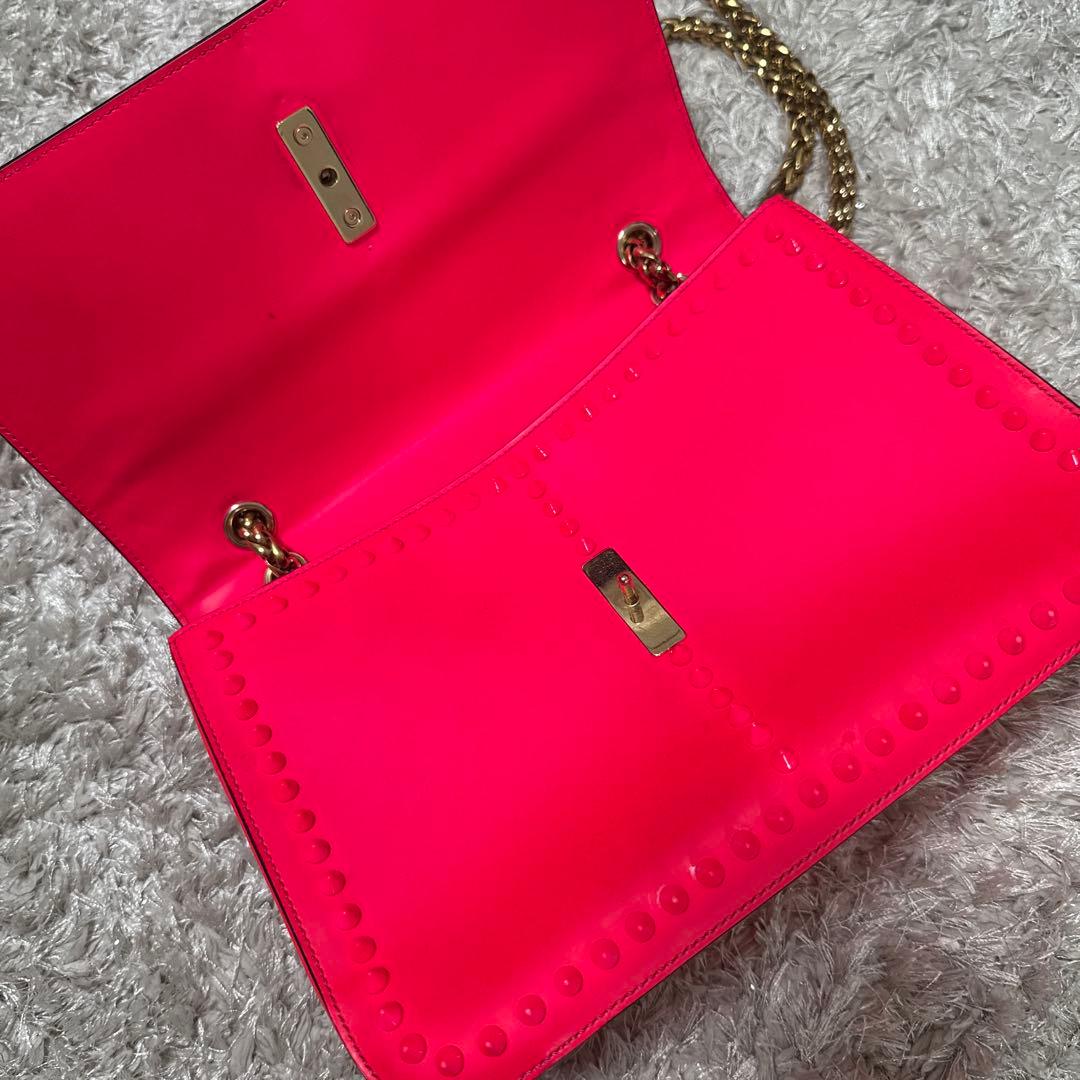 ひ*り様 ピンク スタッズリボン ショルダーバッグ　ルブタン