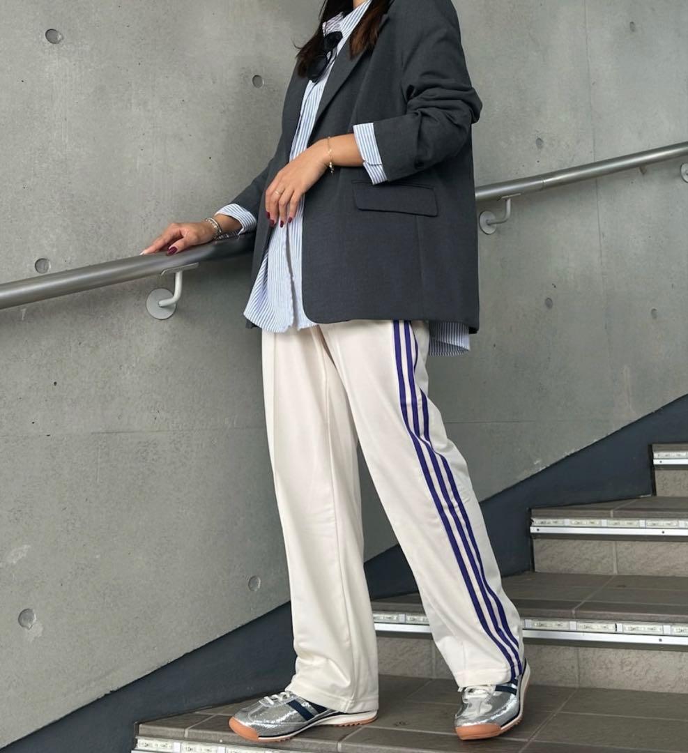 大人気SL72OG adidas スニーカーシルバー　 春ファッションアイテム