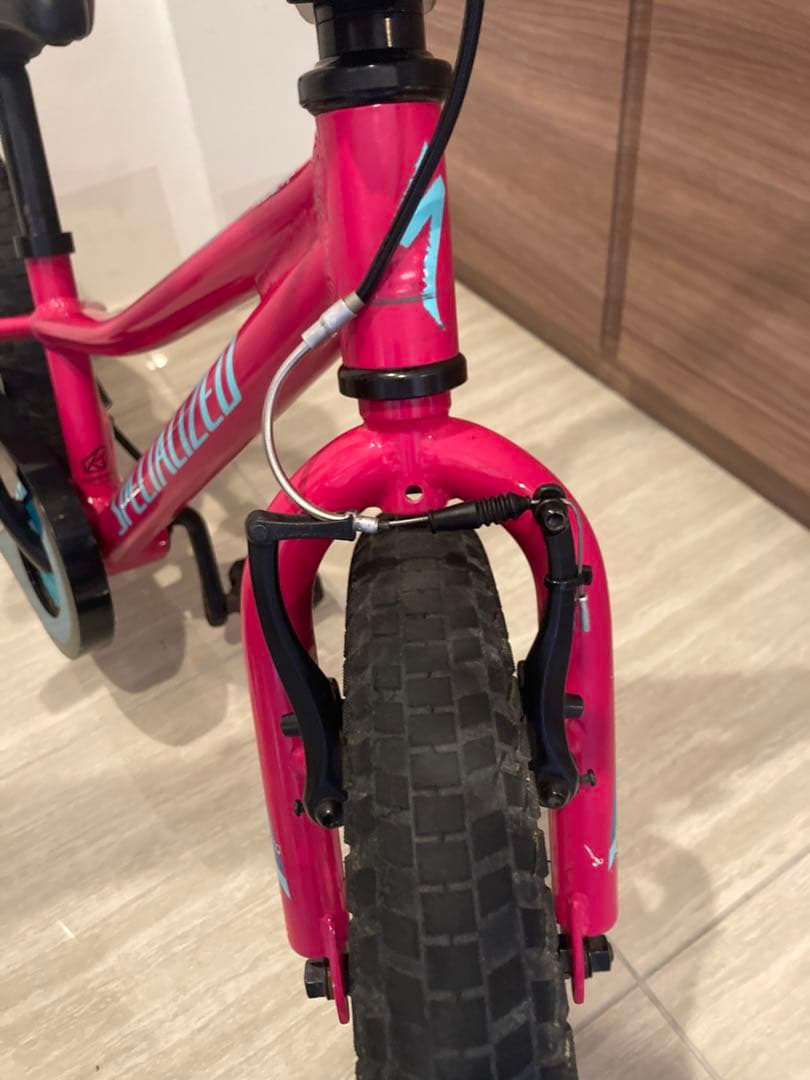 スペシャライズドSPECIALIZED リップロック RIPROCK 16インチ