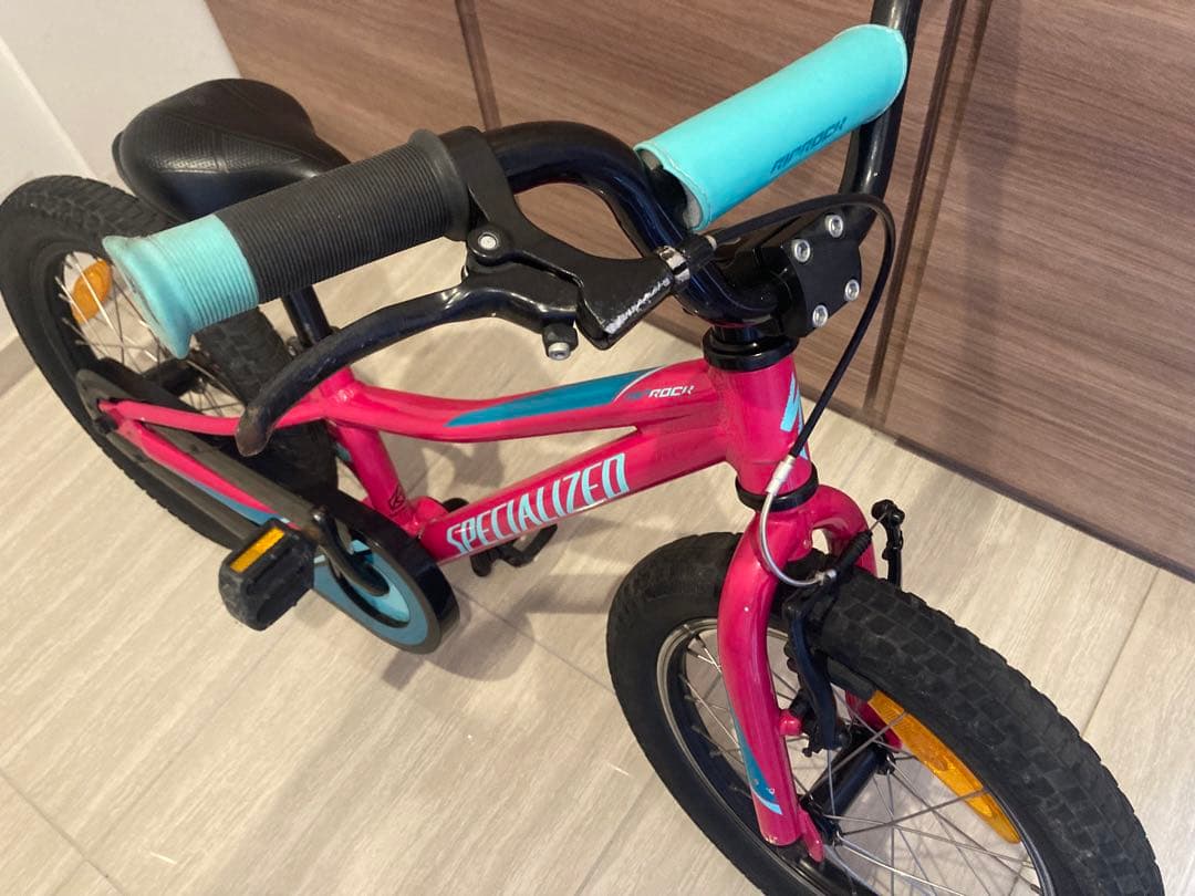 スペシャライズドSPECIALIZED リップロック RIPROCK 16インチ