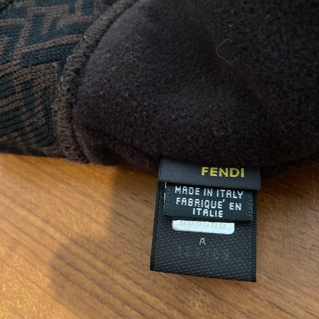 Fendi バケットハット ダークブラウン