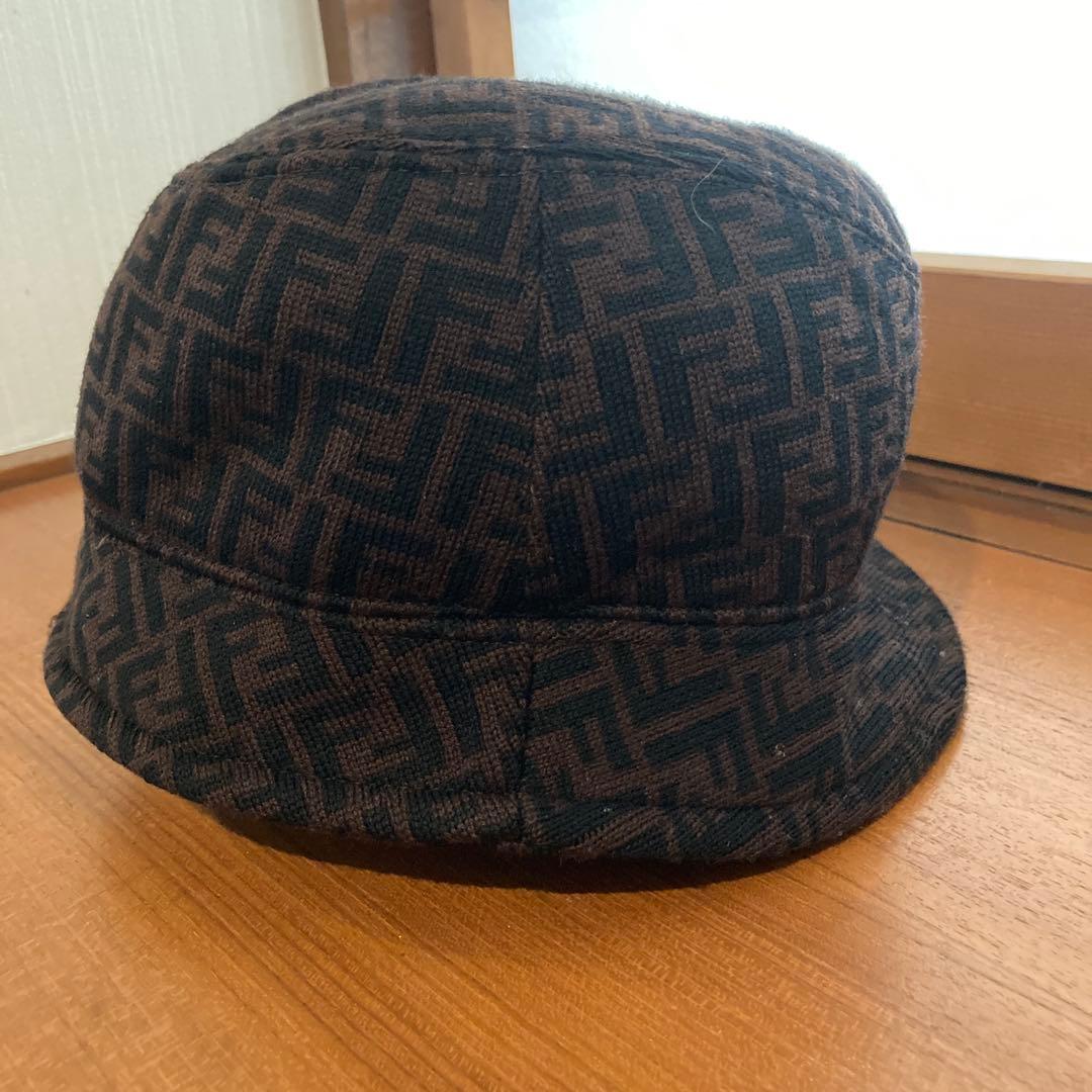 Fendi バケットハット ダークブラウン