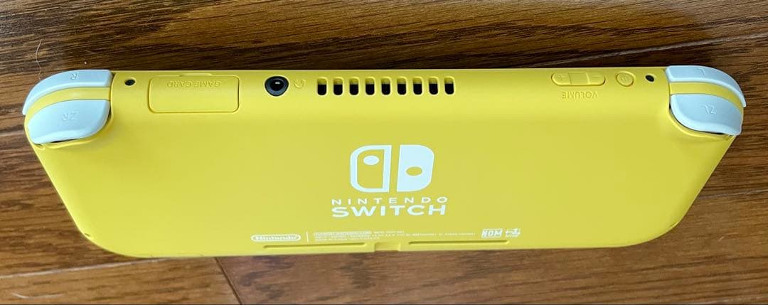 Nintendo Switch Lite イエロー（海外購入品）