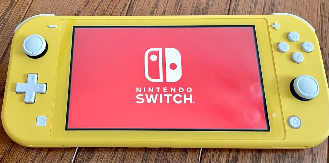 Nintendo Switch Lite イエロー（海外購入品）