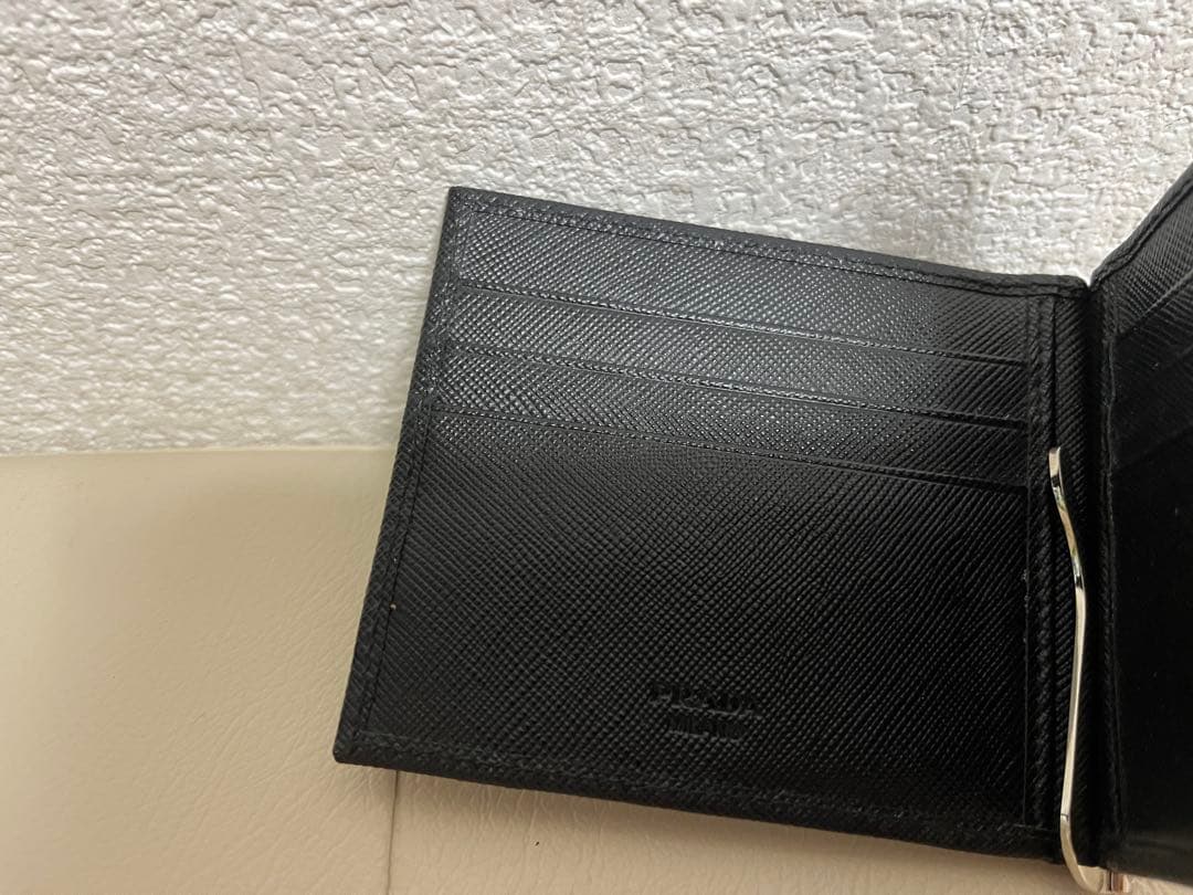今だけ値下げ‼️PRADA 黒レザー マネークリップ