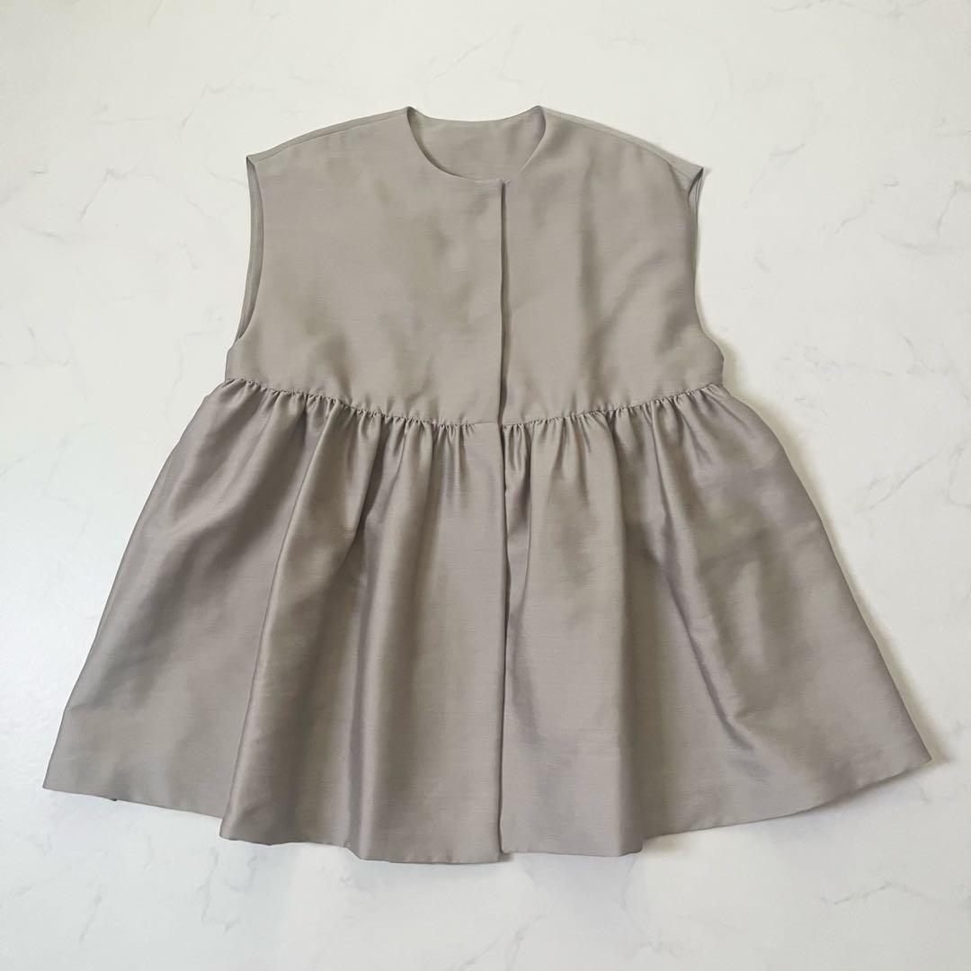 新品タグ付き　ビアズリー　ペプラムギャザージレ