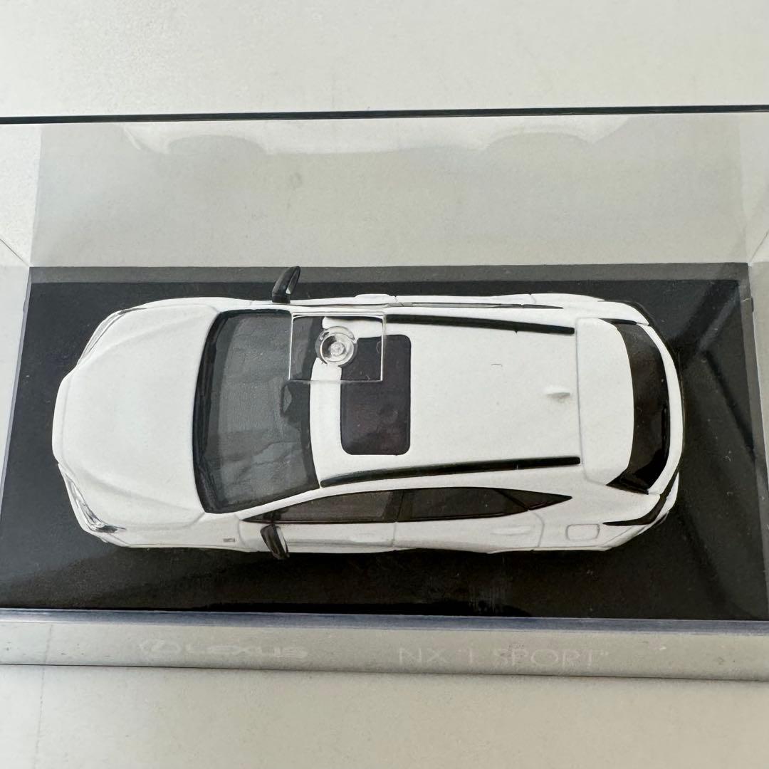 京商 1/43 レクサス 350h NX F スポーツ ホワイト