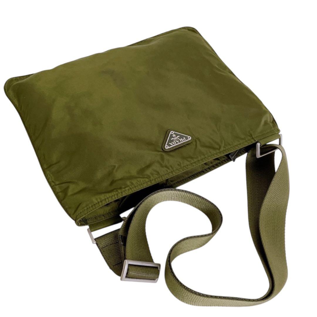 プラダ　ナイロン　三角ロゴ　ショルダーバッグ　サコッシュ　カーキ　 4508-1