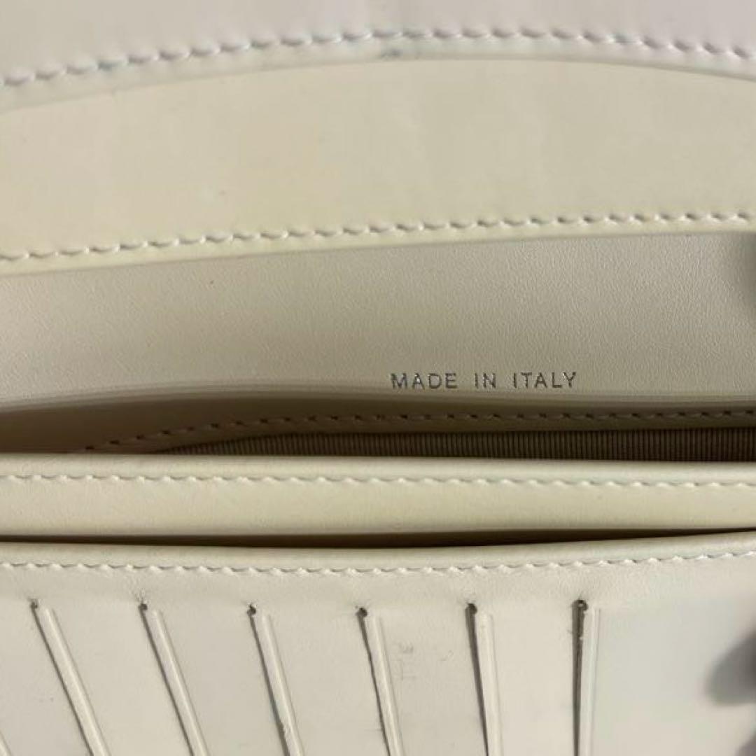 CHANEL シャネル　キャビアスキン　マトラッセ　二つ折り　財布　シール　G