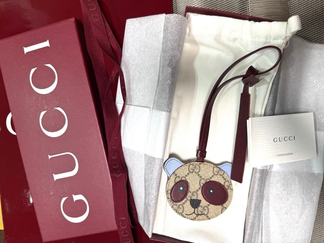 【新品未使用】GUCCI 　グッチ　パンダ　 シェイプ　バックチャーム
