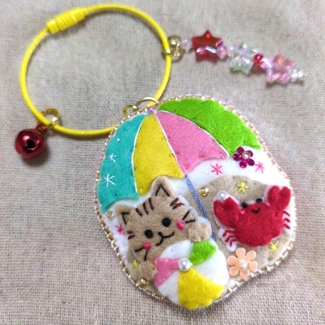 [専用　こり様]チャーム ハンドメイド 刺繍 フェルト 毛糸 ストラップ