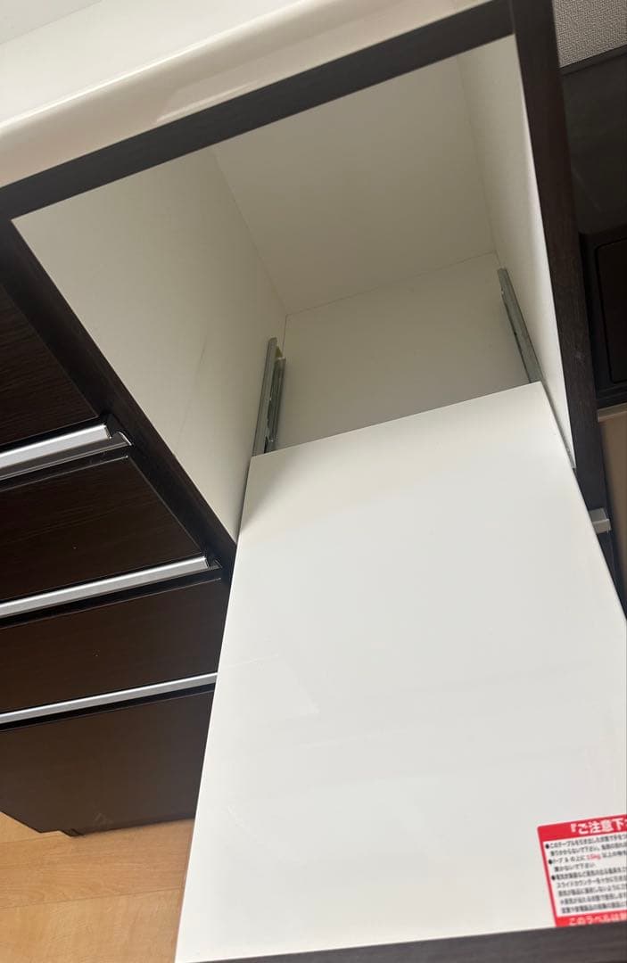 ニトリ　食器棚 ガラス扉付き【送料込み】