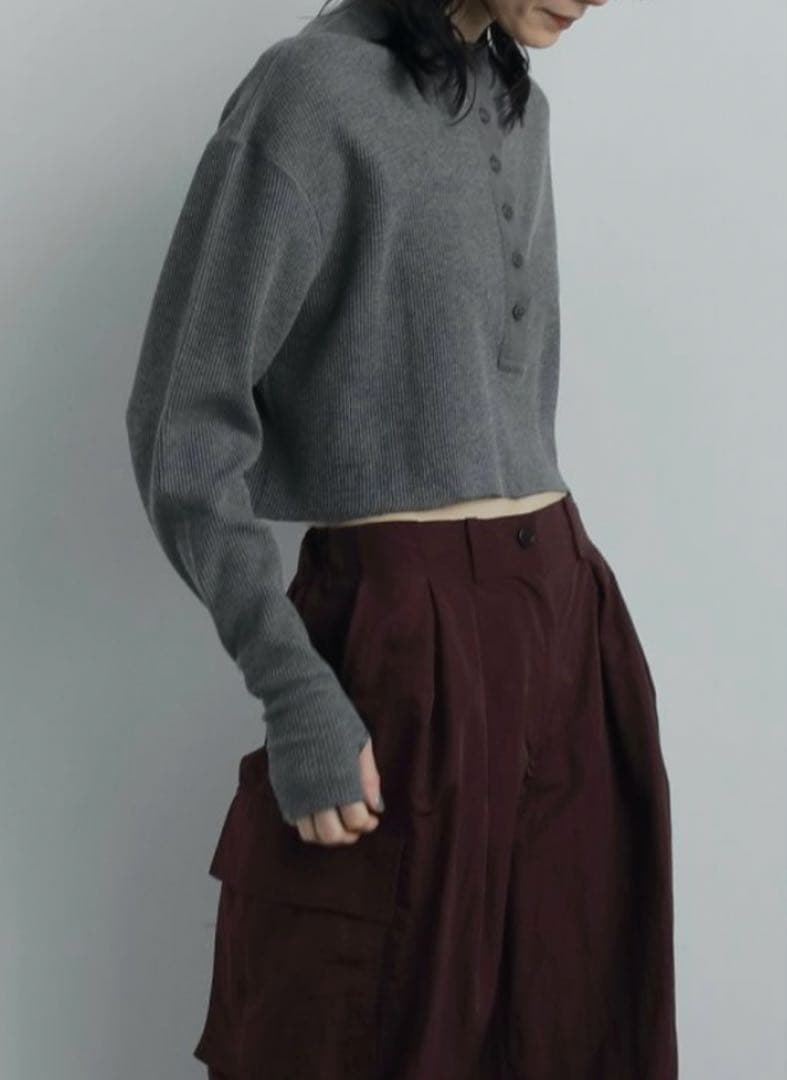 anuke アンヌーク Waffle Henley Tops チャコールグレー