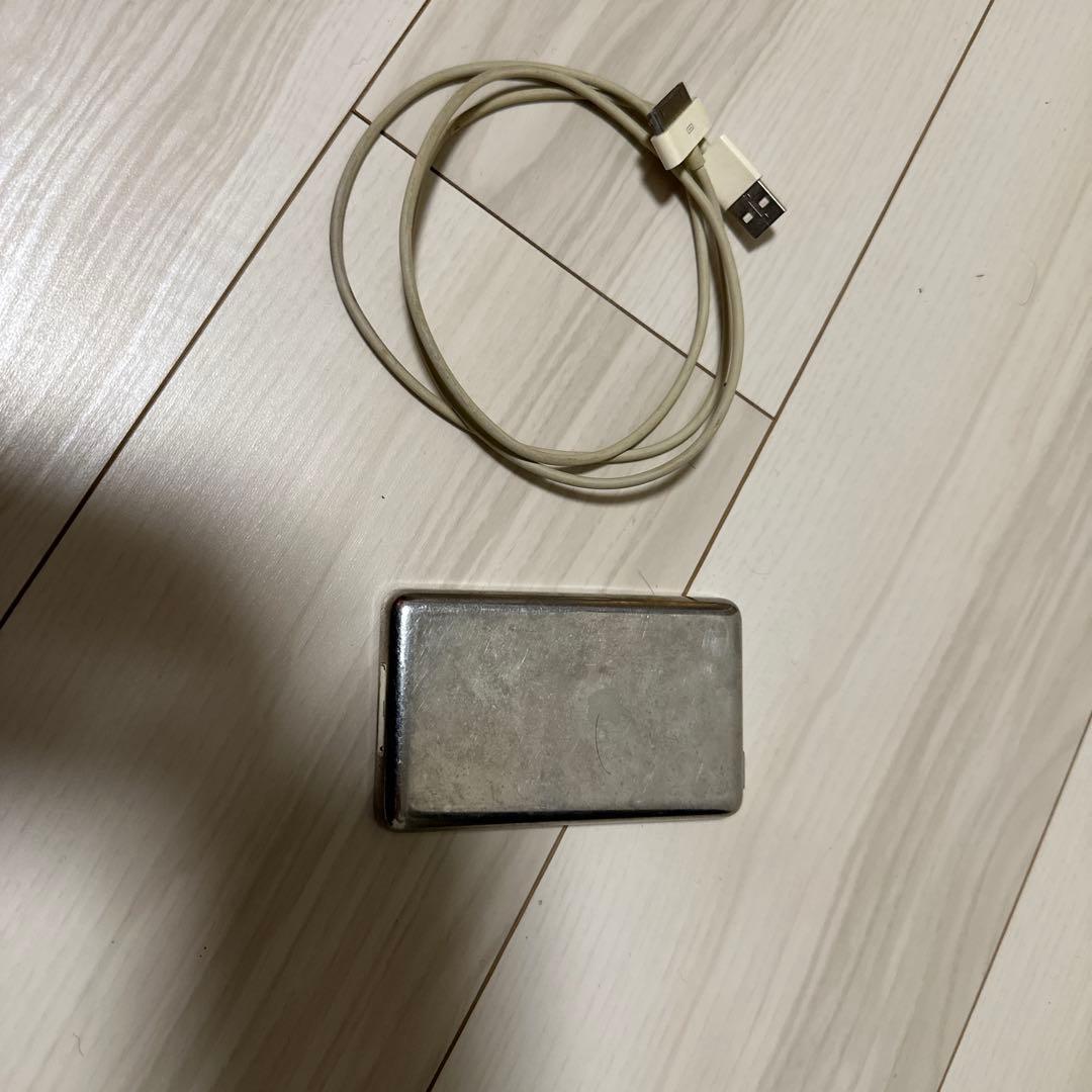 iPod Classic 160GB シルバー USBケーブル付き