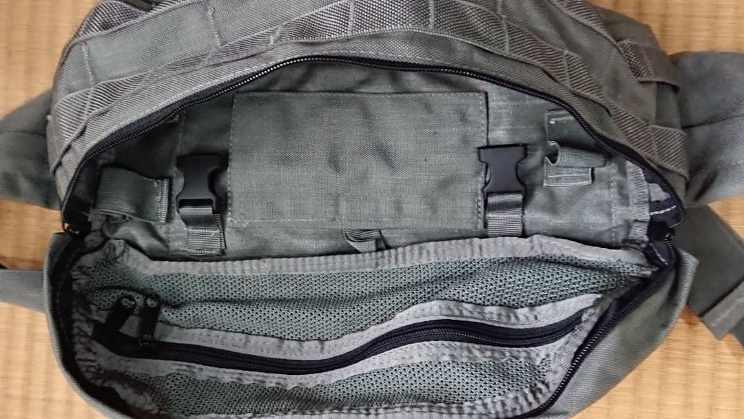 個人装備 AWS universal fanny pack