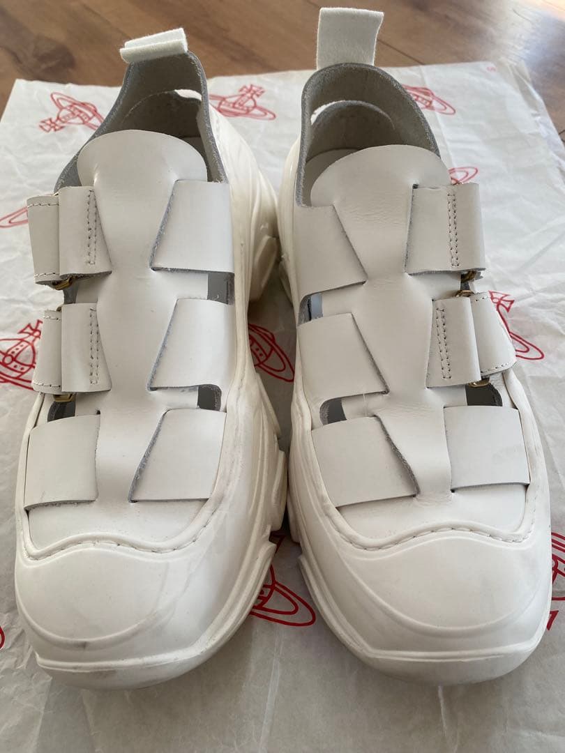 ヴィヴィアンウエストウッド　レザーサンダルスニーカー