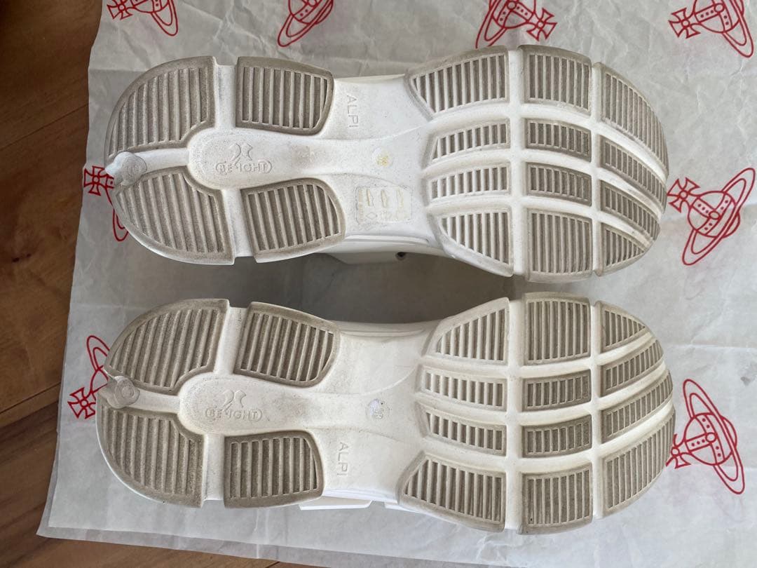 ヴィヴィアンウエストウッド　レザーサンダルスニーカー