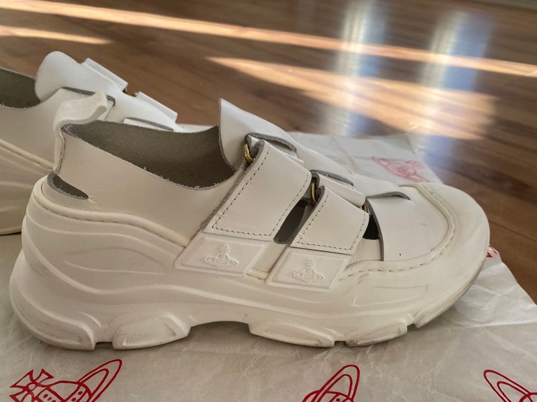 ヴィヴィアンウエストウッド　レザーサンダルスニーカー