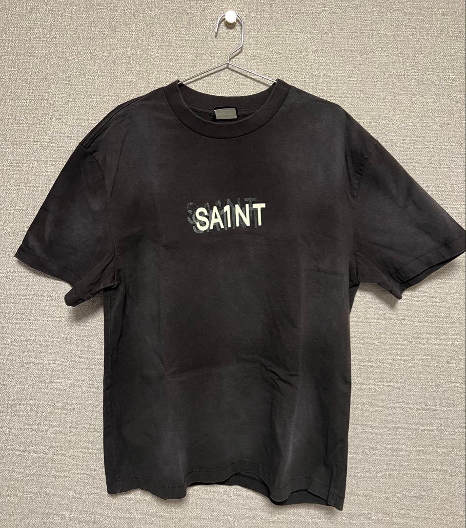 SAINT Mxxxxxx Tシャツ