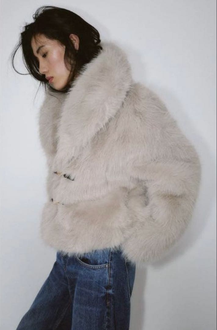 ZARA ショートフェイクファーコート トグルボタン S