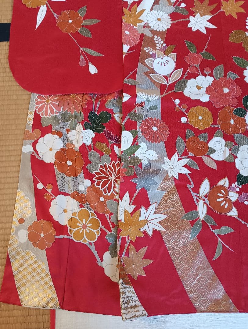 華やか振袖フルセット　赤　古典柄　金駒刺繍　身丈161.5 裄 65　お値打ち