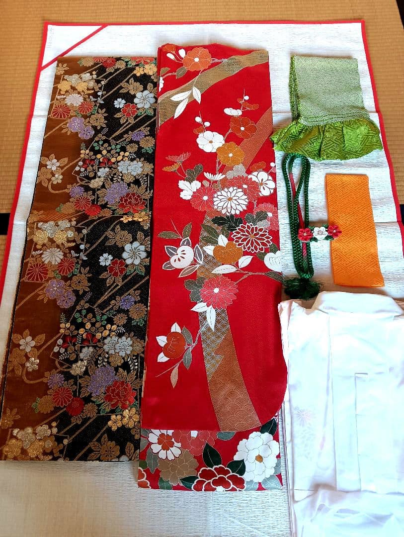 華やか振袖フルセット　赤　古典柄　金駒刺繍　身丈161.5 裄 65　お値打ち