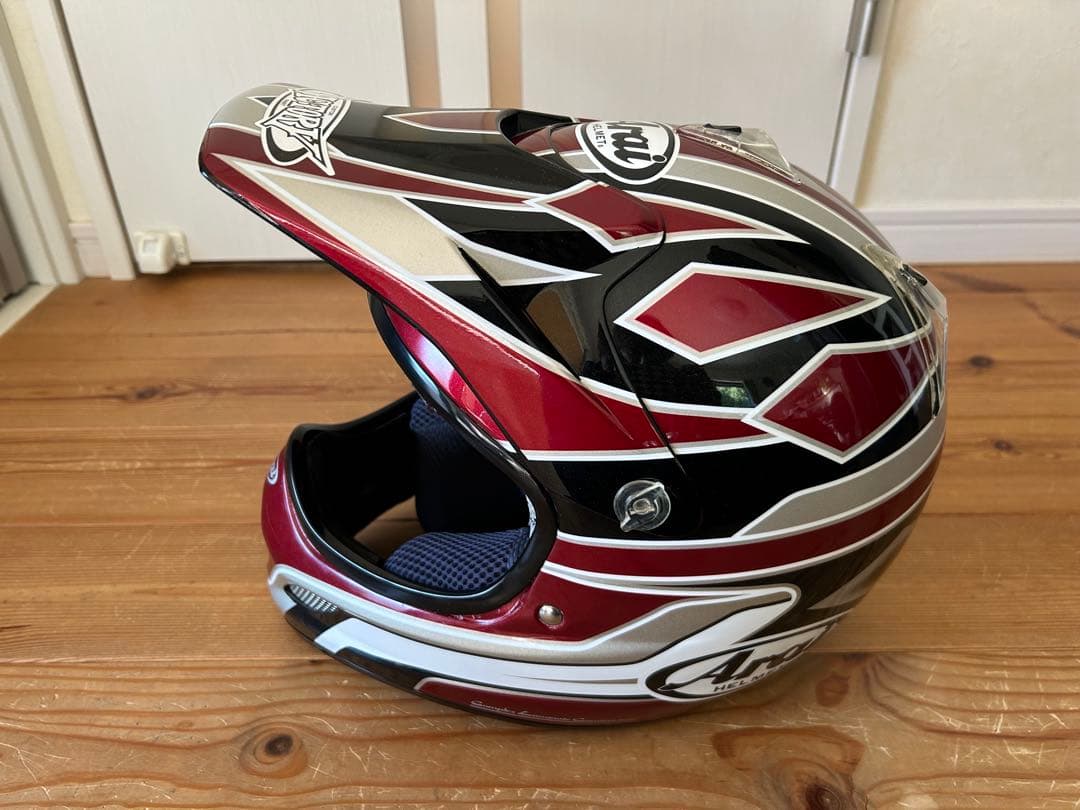 Arai V-cross 2 Pro ウインダム　赤