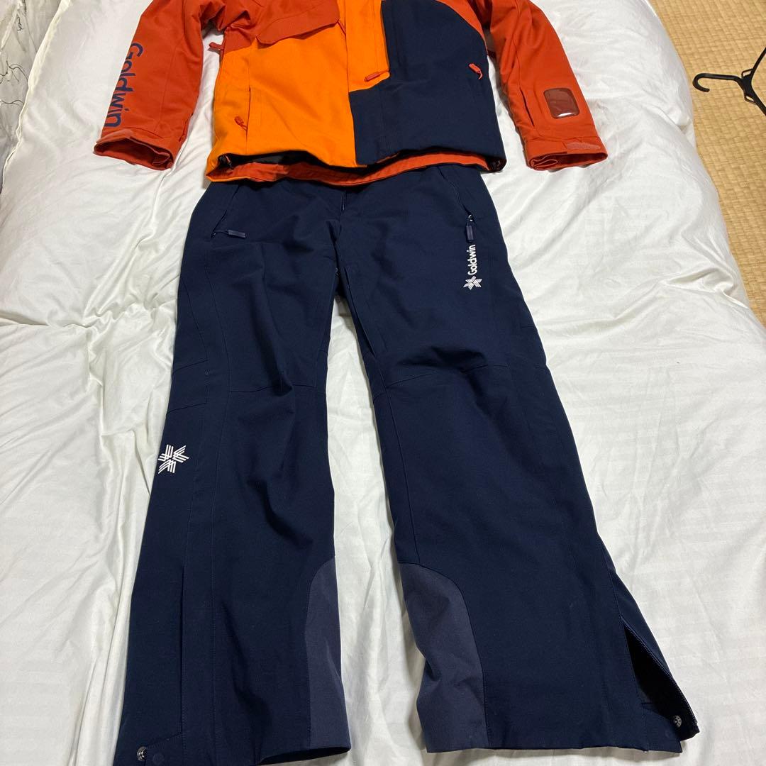 ゴールドウィン　スキーウェア