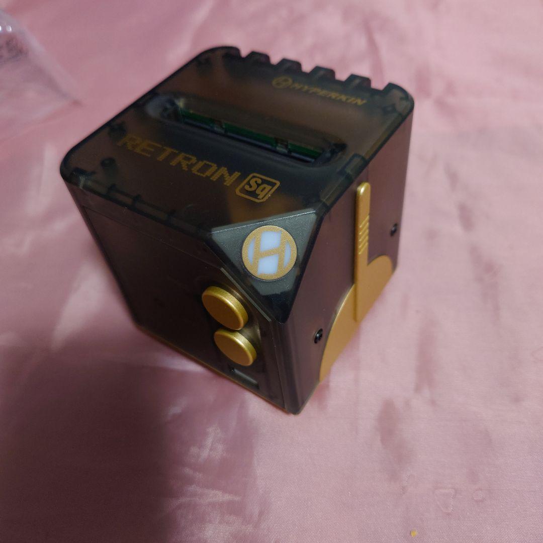 ゲームボーイ互換機　Hyperkin RetroN Sq