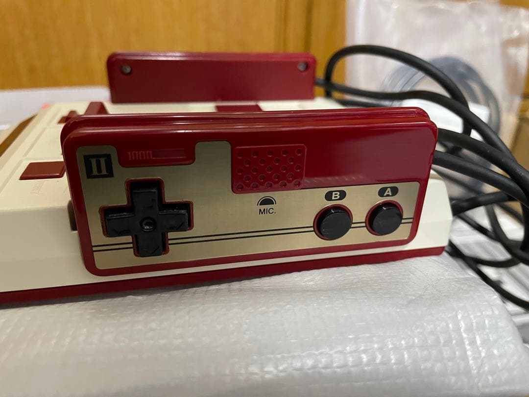 ニンテンドークラシックミニ ファミリーコンピュータ　未使用に近い