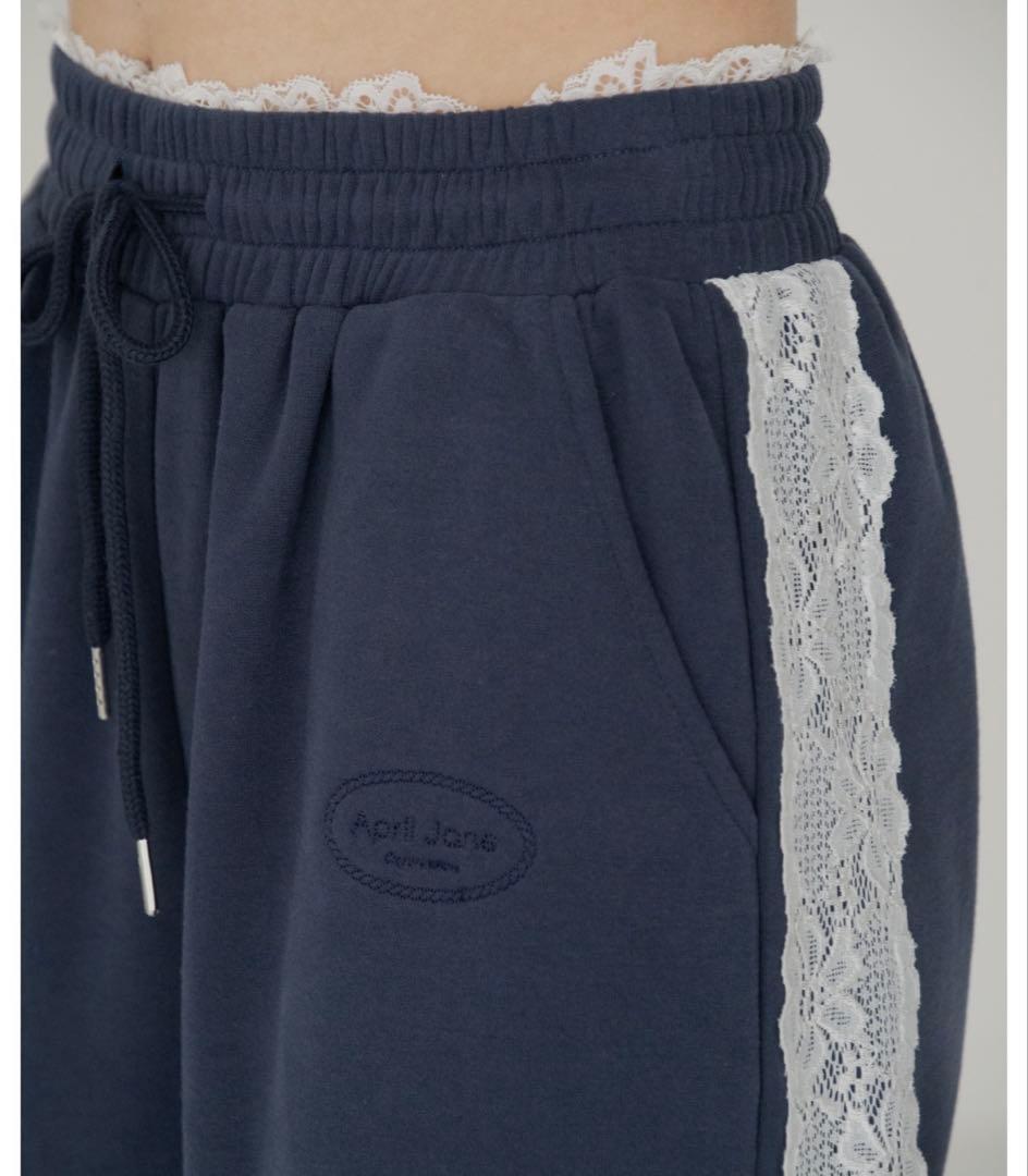 完売品！April Jane レーススウェットパンツ