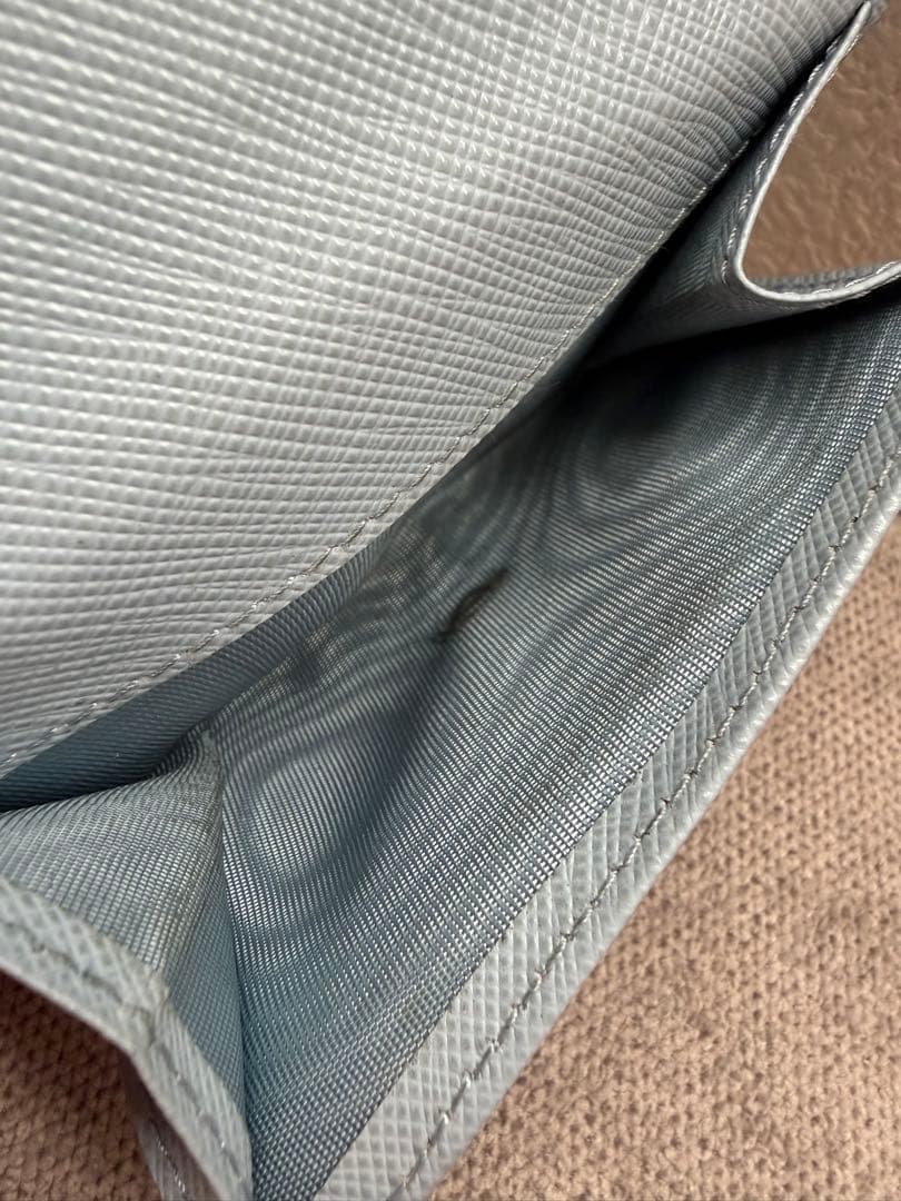 【美品】PRADA サフィアーノトライアングル 財布