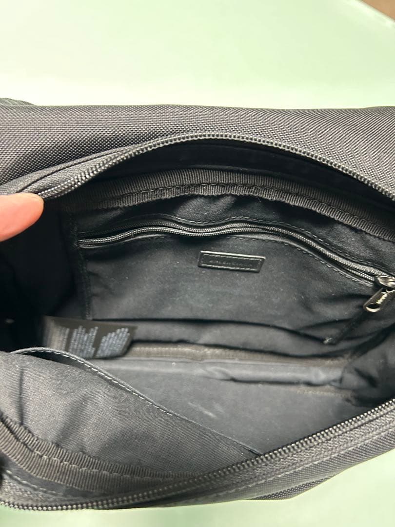 BALENCIAGA ブラック ショルダーバッグ