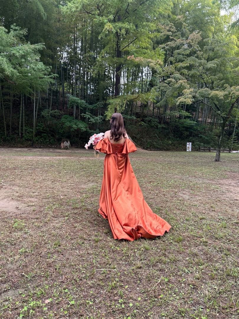 カラードレス　テラコッタ　Aライン　パフスリーブ　ハートカットドレス　オレンジ