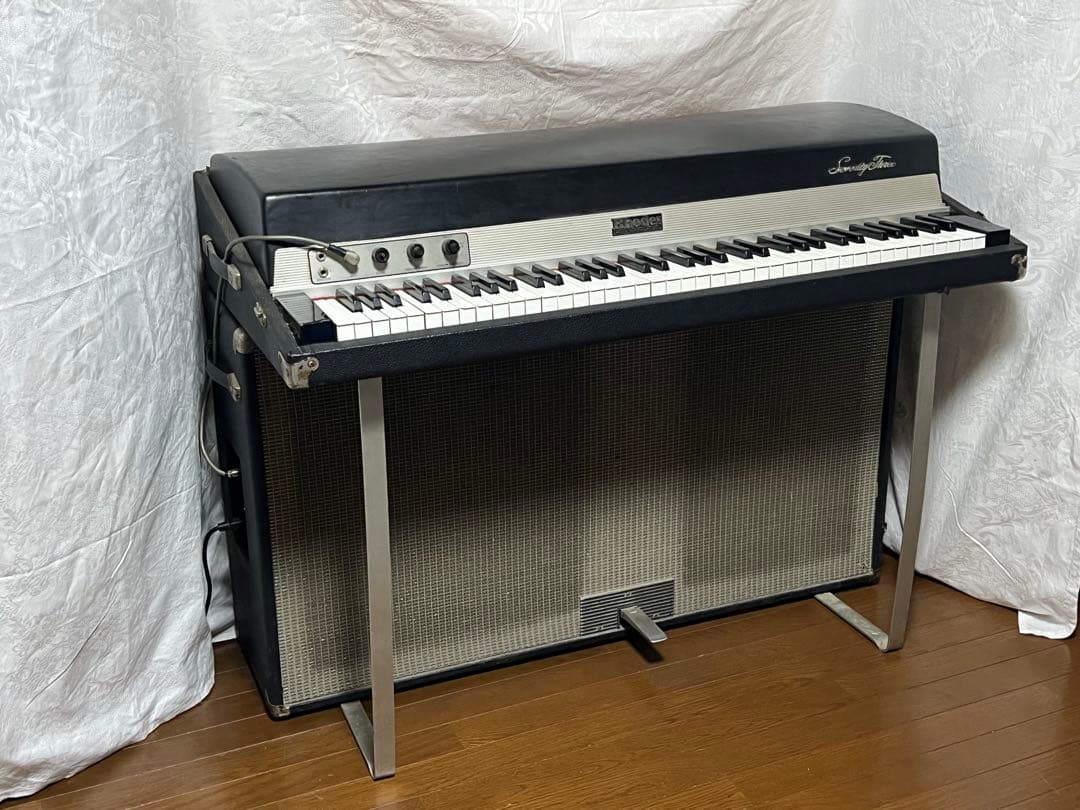 おとうさま用Rhodes Suitcase Piano 73鍵