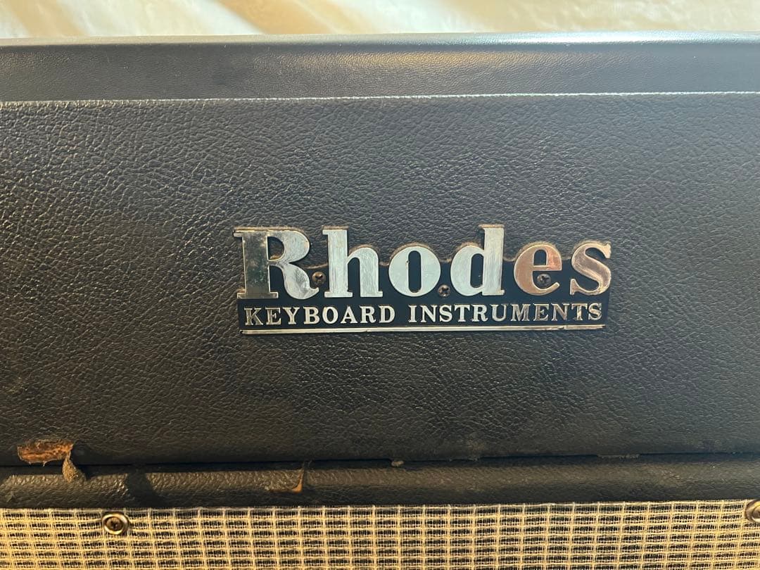 おとうさま用Rhodes Suitcase Piano 73鍵