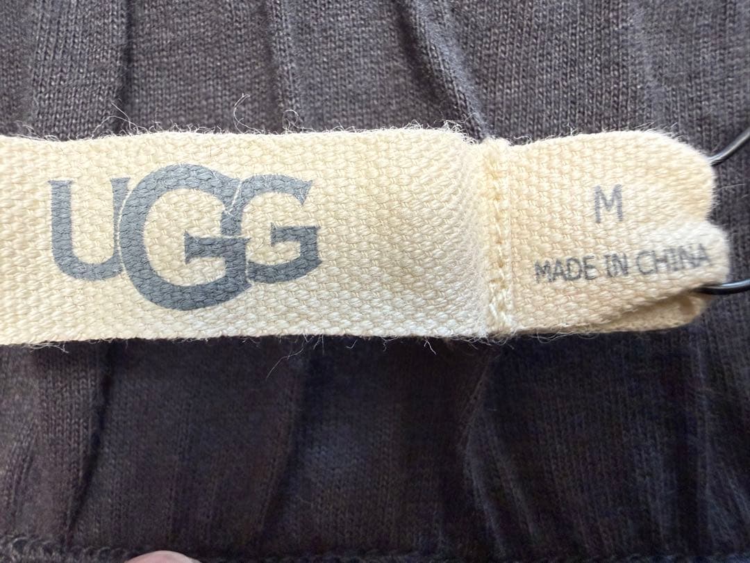【新品未使用】UGG アグ　デジャ キルテッド カーゴ パンツ　レディース　M