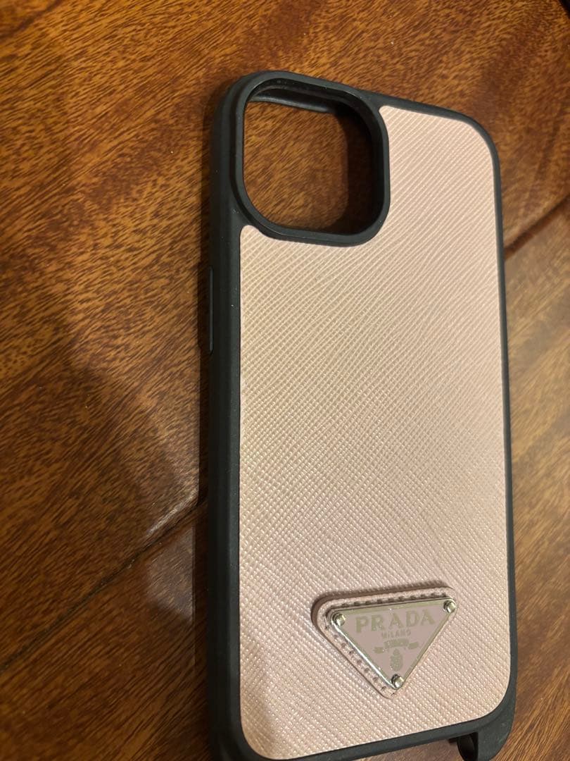 PRADA iPhone15用ケース ピンク